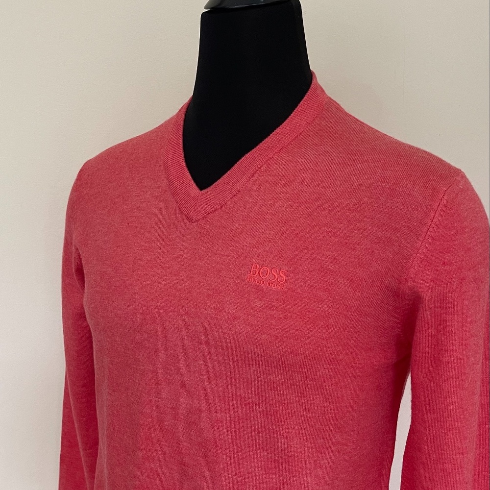 Display #1 Hugo Boss V neck Heather Pink Wool Sweater